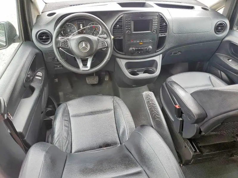 2018 MERCEDES-BENZ METRIS   