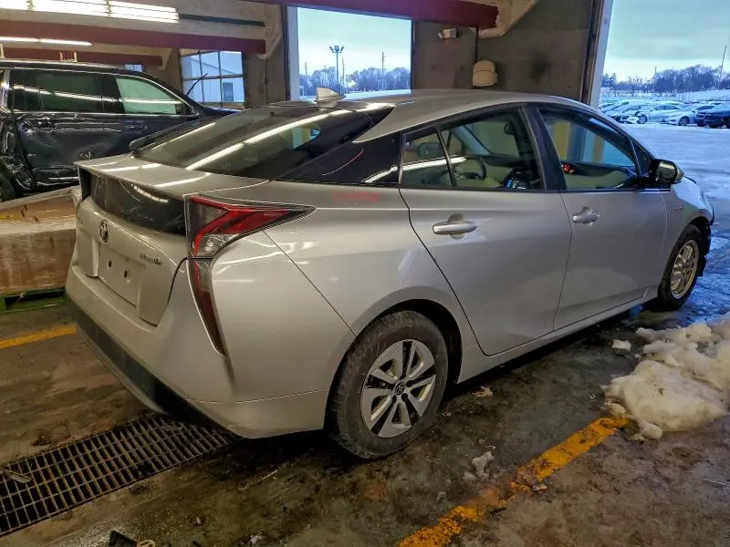 2017 TOYOTA PRIUS   