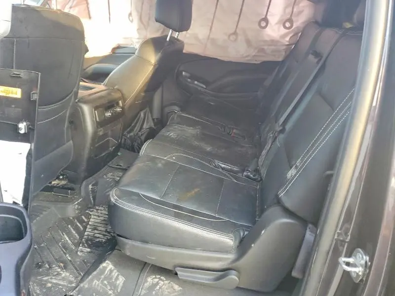 2017 GMC YUKON XL K1500 SLE  