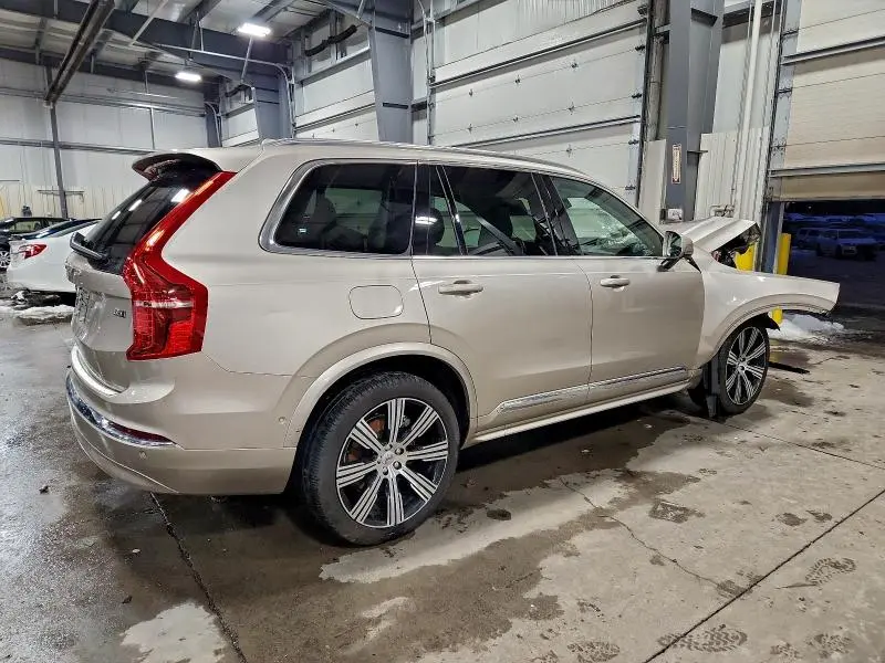 2024 VOLVO XC90 PLUS  