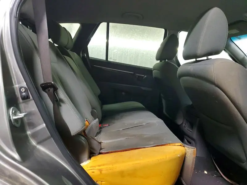 2011 HYUNDAI SANTA FE GLS  