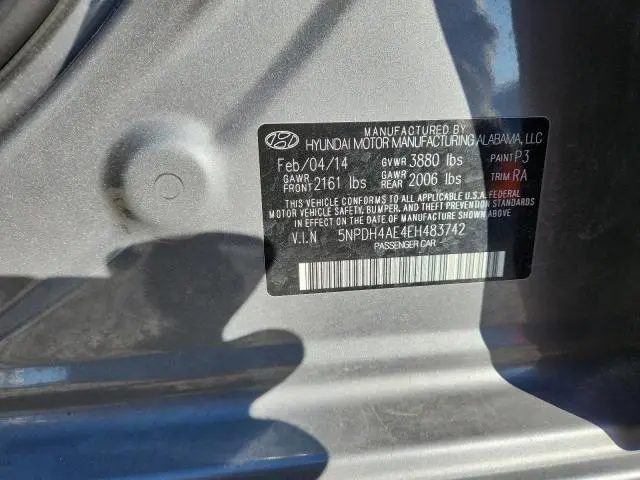 2014 HYUNDAI ELANTRA SE  