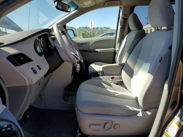 2011 TOYOTA SIENNA LE