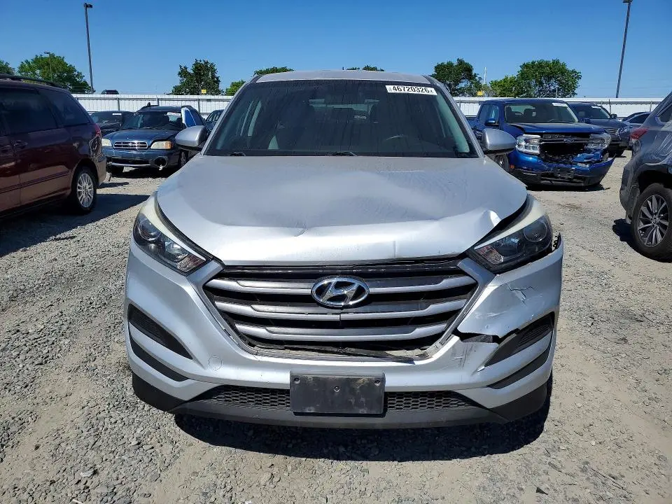 2018 HYUNDAI TUCSON SE  