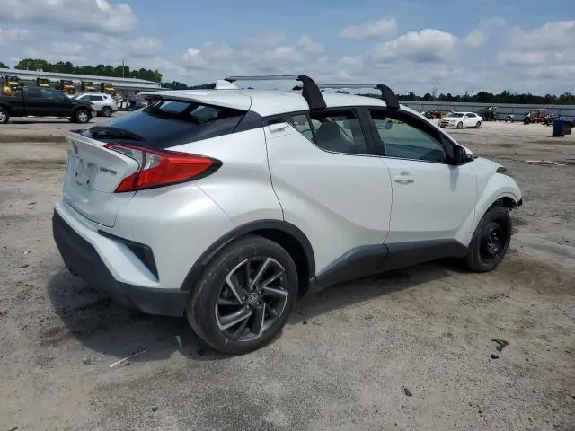 2020 TOYOTA C-HR XLE  