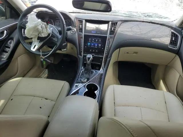 2018 INFINITI Q50 LUXE  