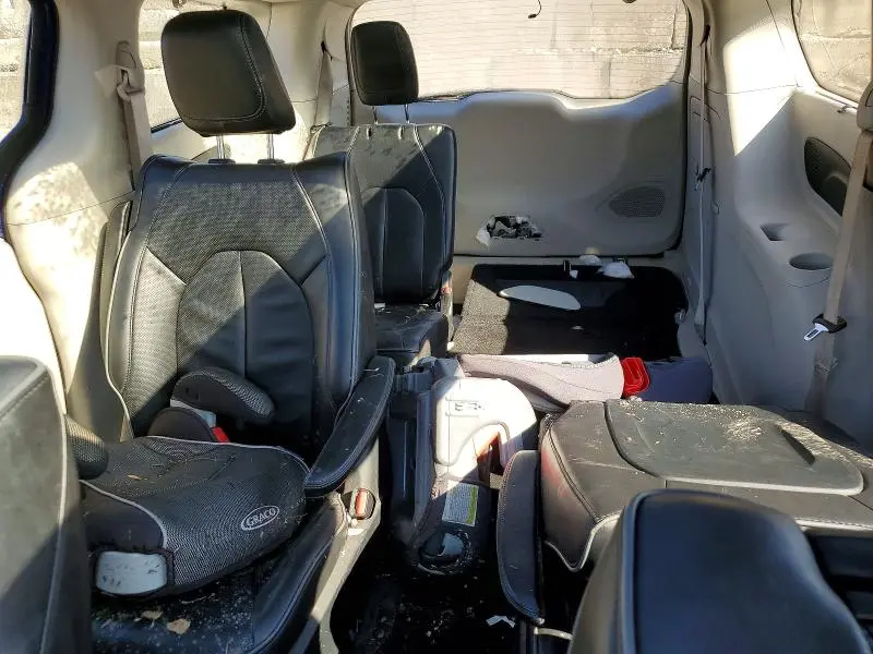 2018 CHRYSLER PACIFICA HYBRID LIMITED  