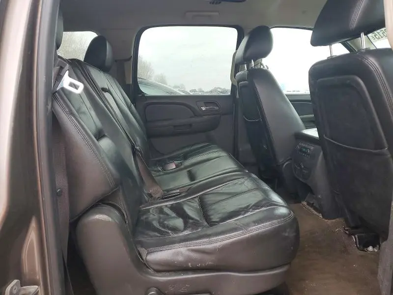 2012 CHEVROLET SUBURBAN K1500 LT  