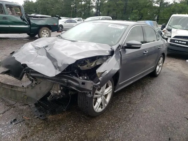 2015 VOLKSWAGEN PASSAT SE