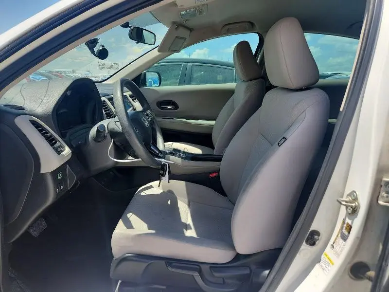 2016 HONDA HR-V LX  