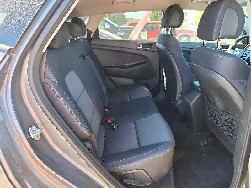 2018 HYUNDAI TUCSON SE  
