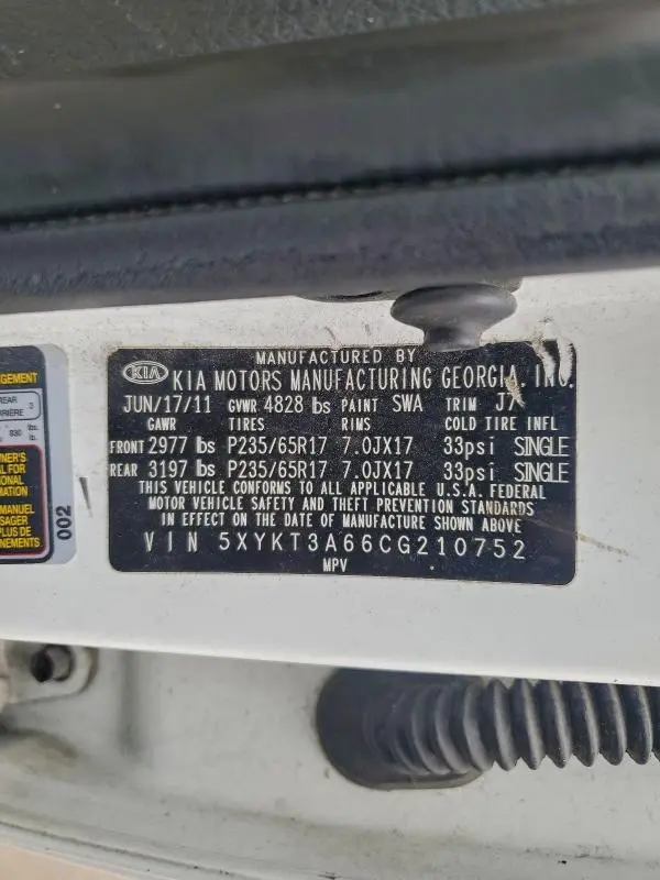 2012 KIA SORENTO BASE  