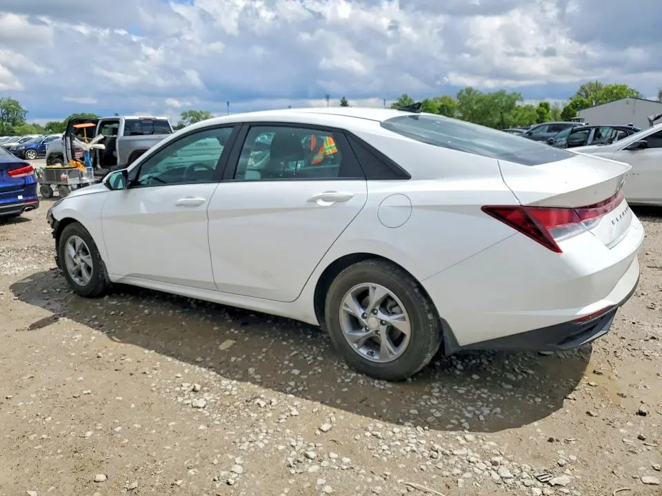 2023 HYUNDAI ELANTRA SE  
