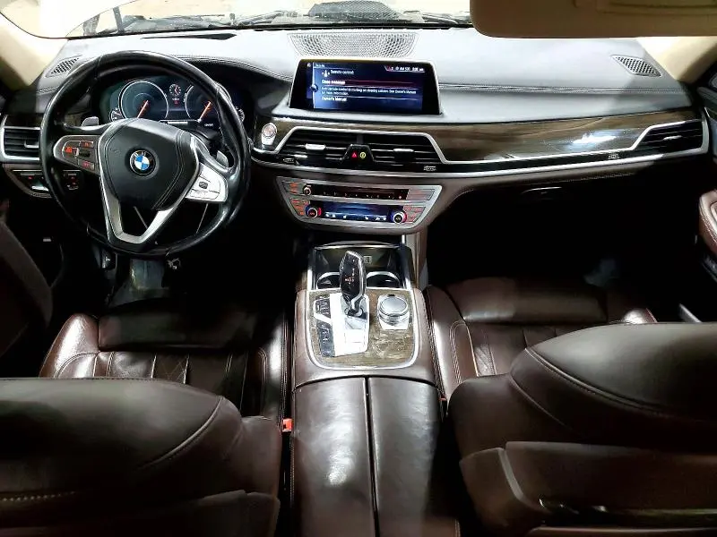 2016 BMW 750 XI  