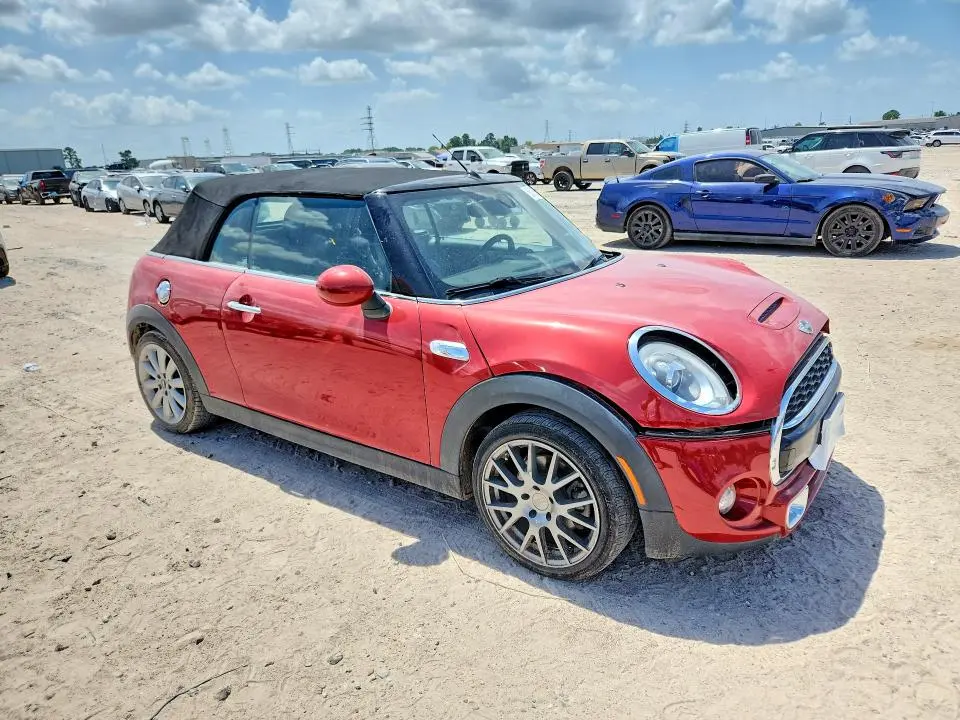 2017 MINI COOPER S  