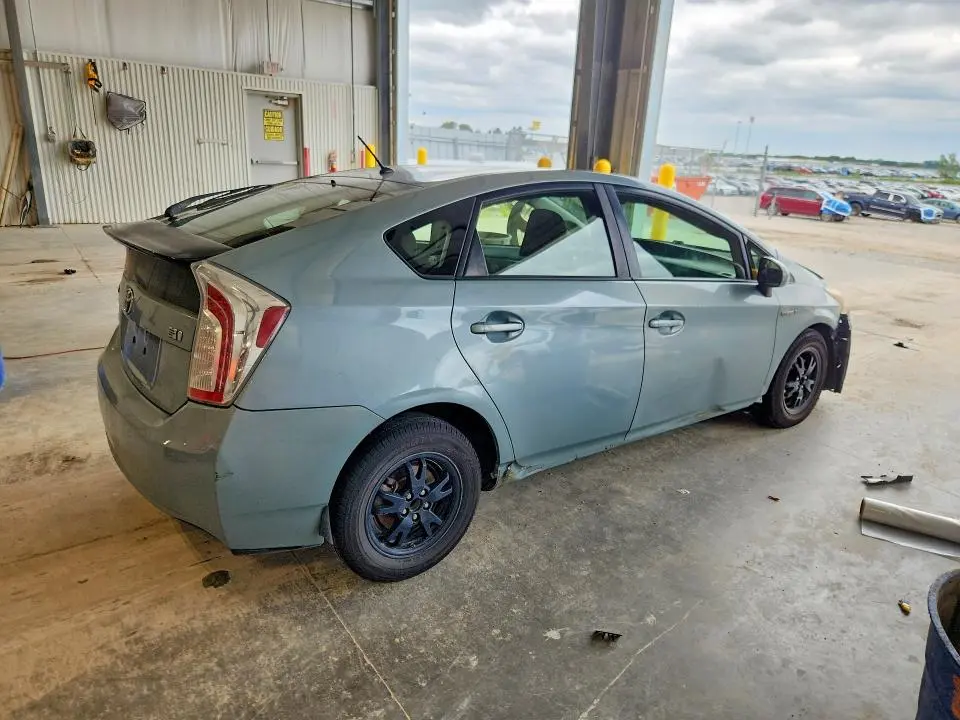 2013 TOYOTA PRIUS TWO  