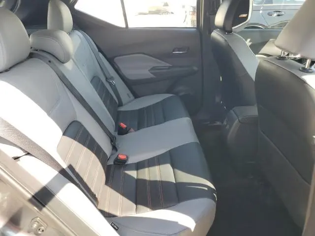 2024 NISSAN KICKS SR  