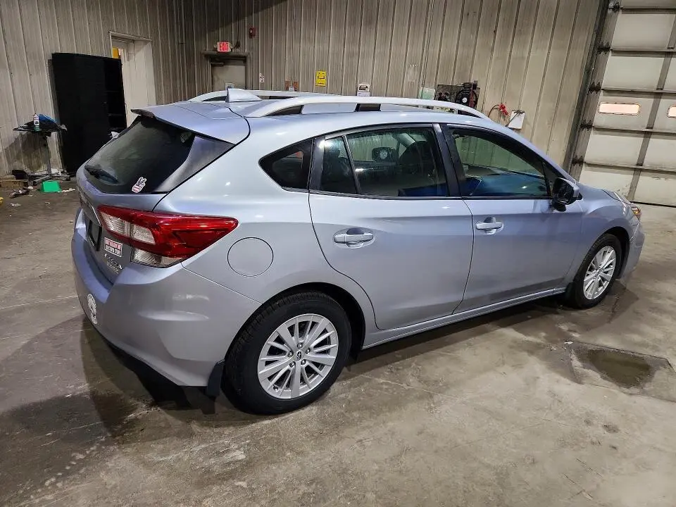 2017 SUBARU IMPREZA PREMIUM  