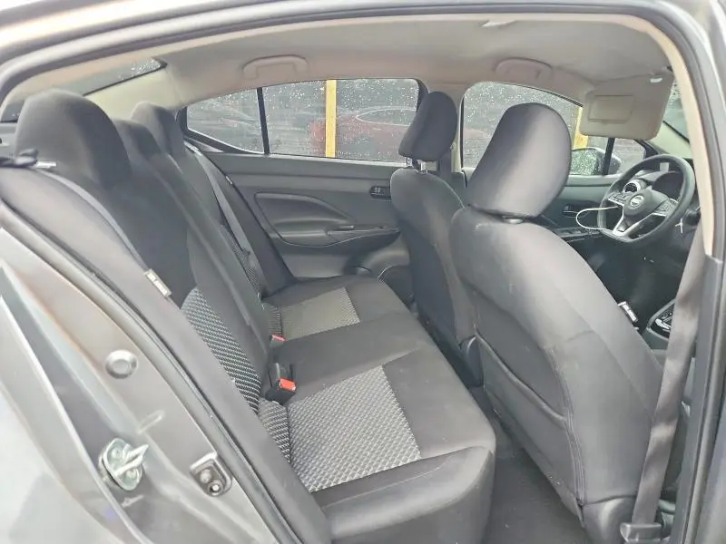 2021 NISSAN VERSA S  