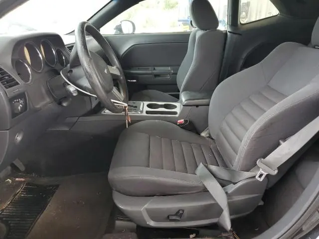 2010 DODGE CHALLENGER SE  