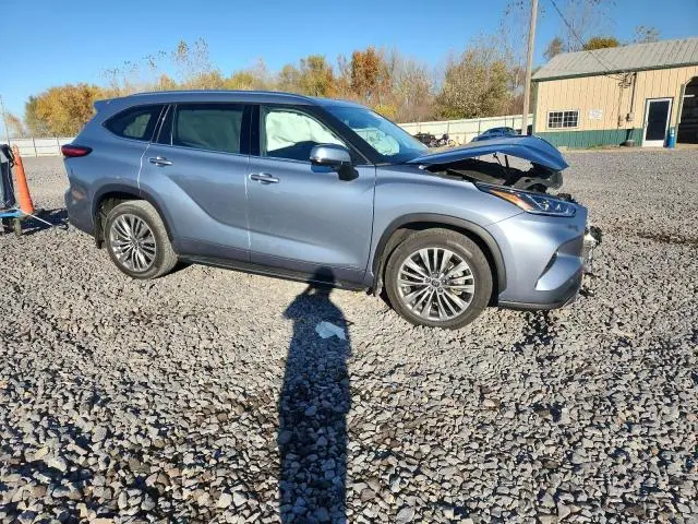 2022 TOYOTA HIGHLANDER HYBRID PLATINUM  