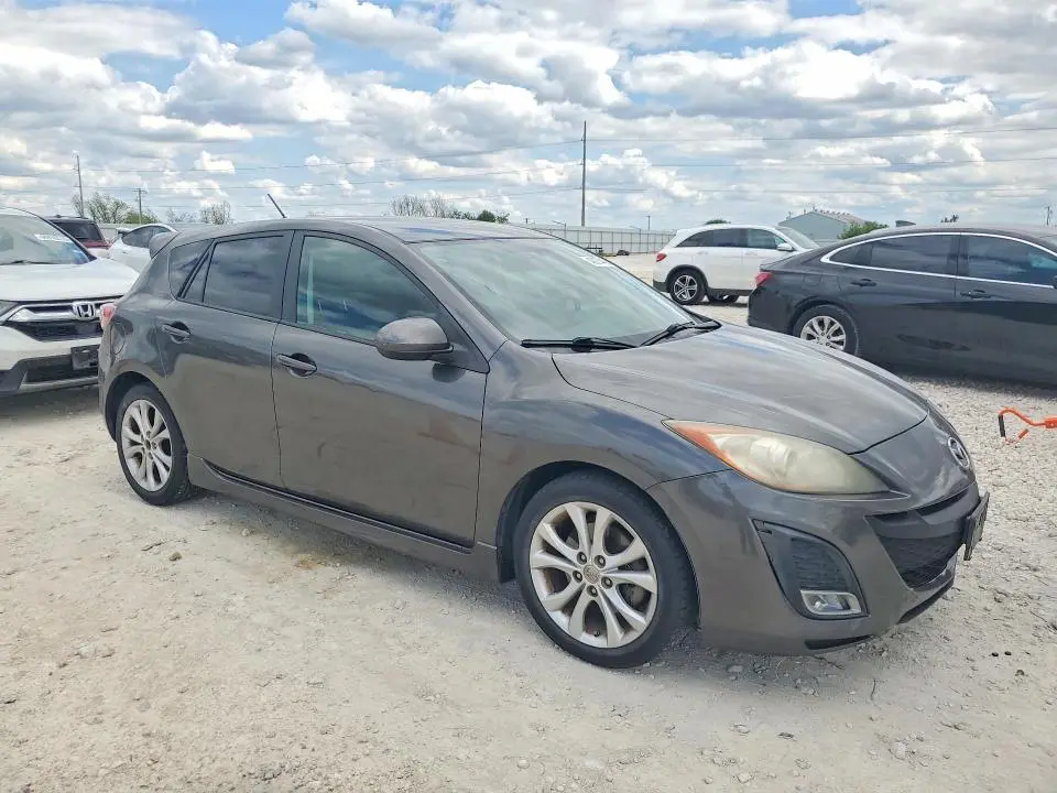 2011 MAZDA 3 S  