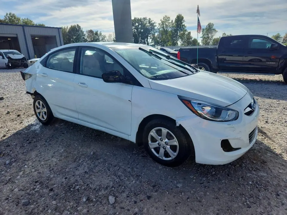 2013 HYUNDAI ACCENT GLS  