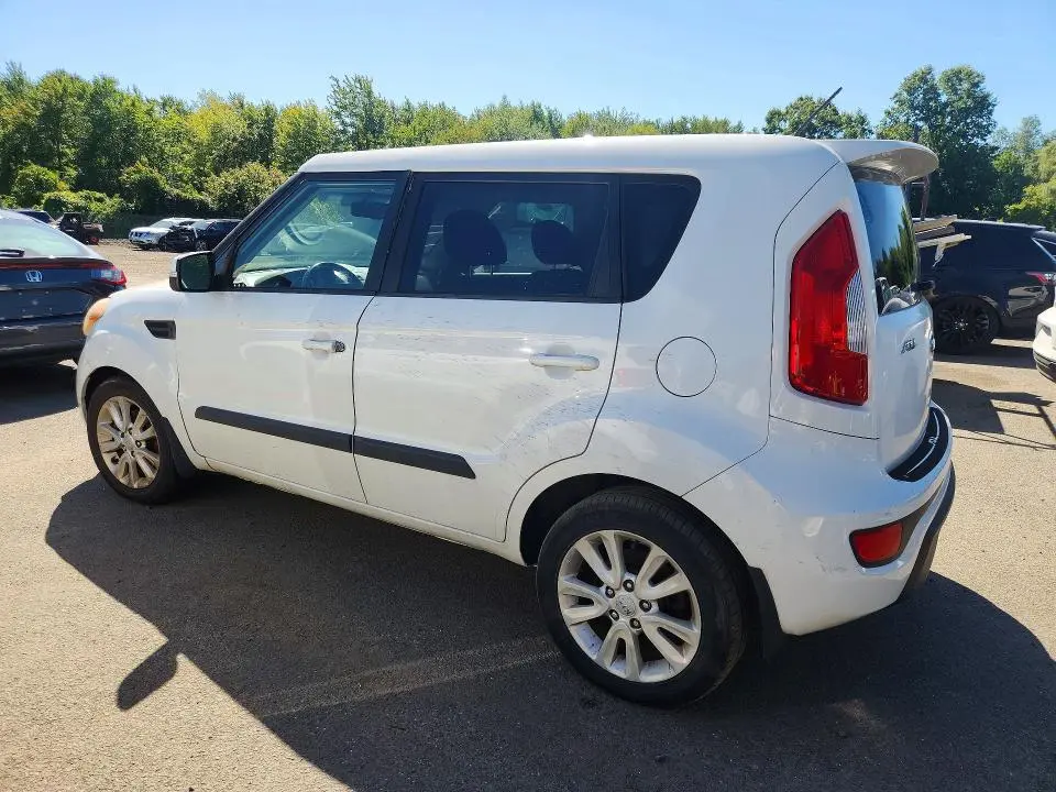 2013 KIA SOUL +  