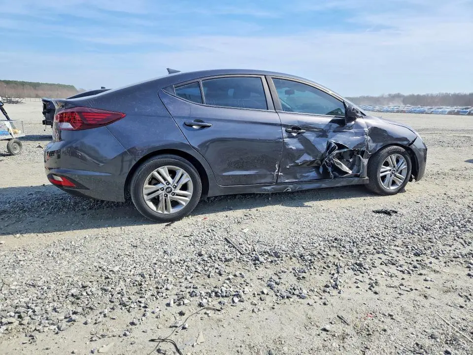 2020 HYUNDAI ELANTRA SEL  