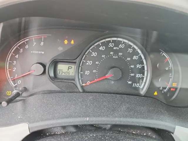 2011 TOYOTA SIENNA LE  