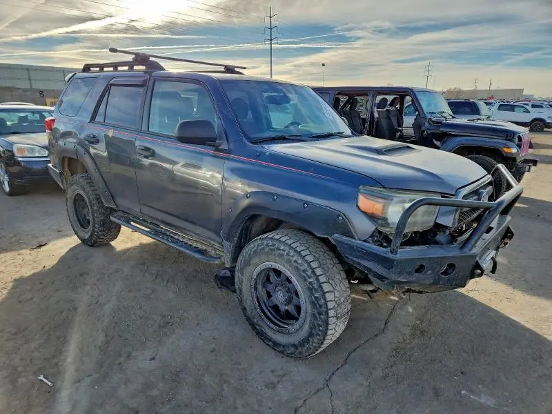 2012 TOYOTA 4RUNNER SR5  