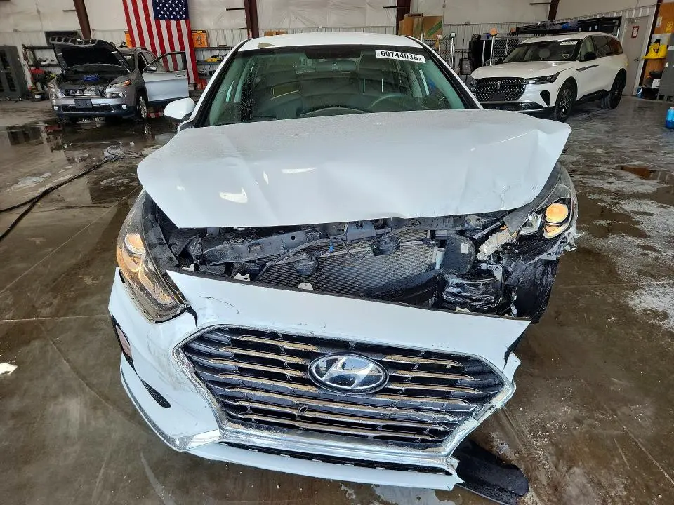 2019 HYUNDAI SONATA SE  
