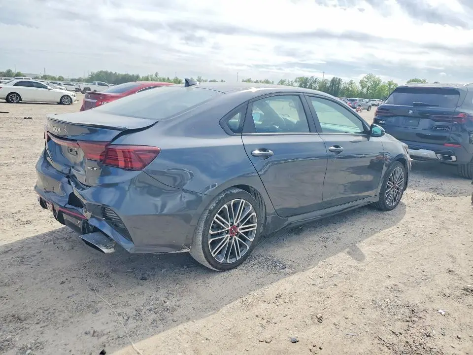 2022 KIA FORTE GT  