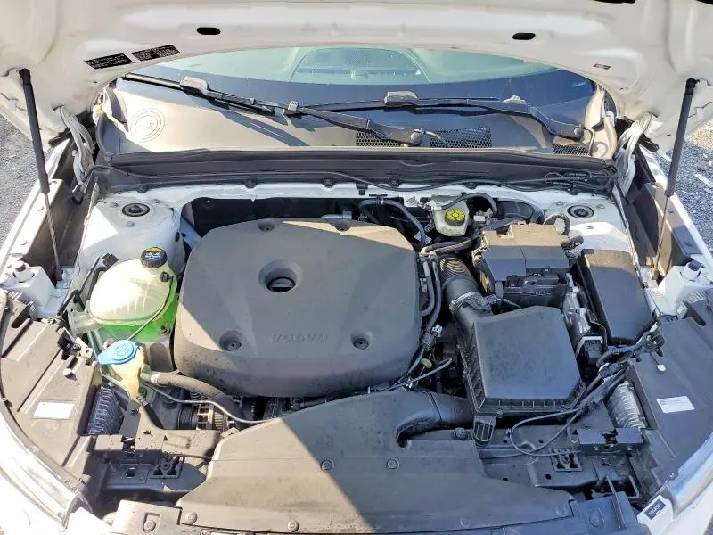 2019 VOLVO XC40 T5 INSCRIPTION  