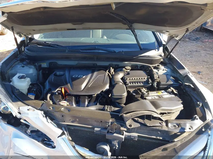 2011 HYUNDAI SONATA SE