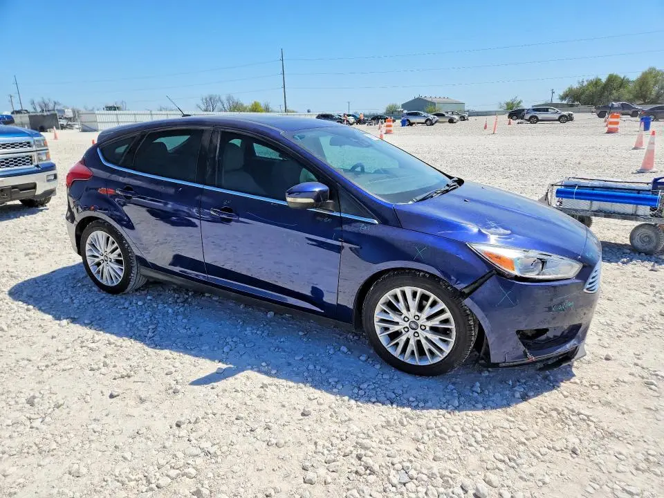 2016 FORD FOCUS TITANIUM  