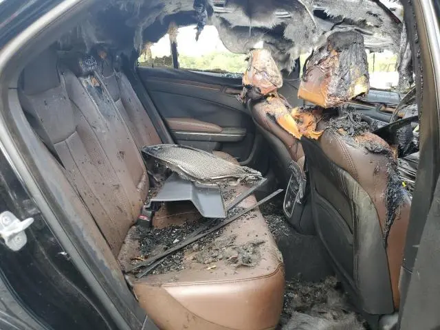 2014 CHRYSLER 300C VARVATOS  