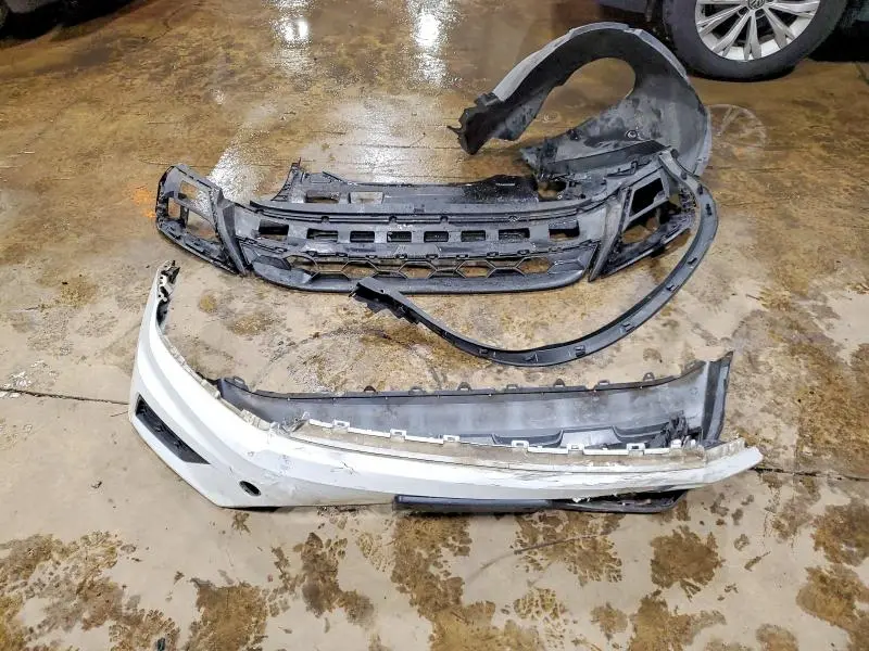 2018 VOLKSWAGEN TIGUAN SE/SEL  