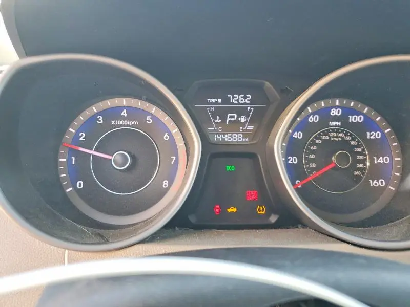 2014 HYUNDAI ELANTRA SE  