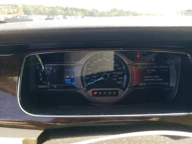 2015 FORD TAURUS LIMITED  