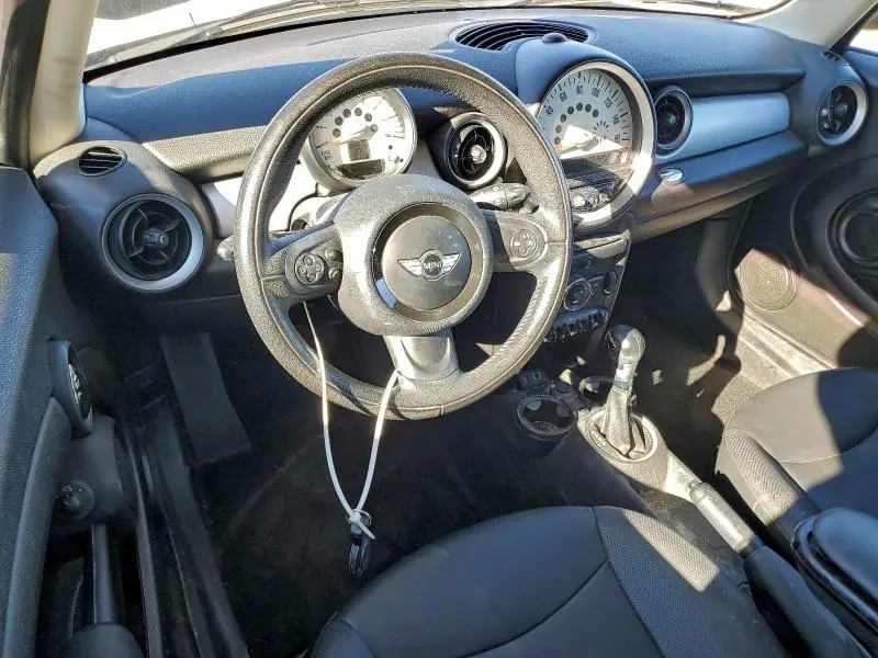 2013 MINI COOPER   
