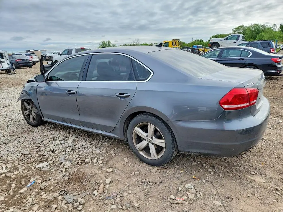 2012 VOLKSWAGEN PASSAT SE  