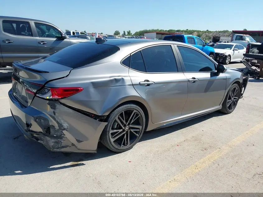 2025 TOYOTA CAMRY XSE