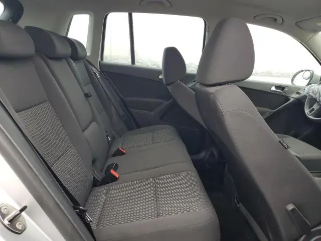 2011 VOLKSWAGEN TIGUAN S  
