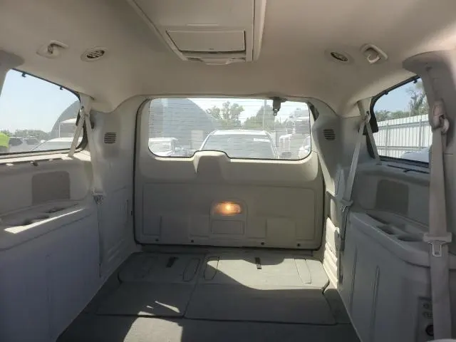 2010 CHRYSLER TOWN & COUNTRY TOURING  