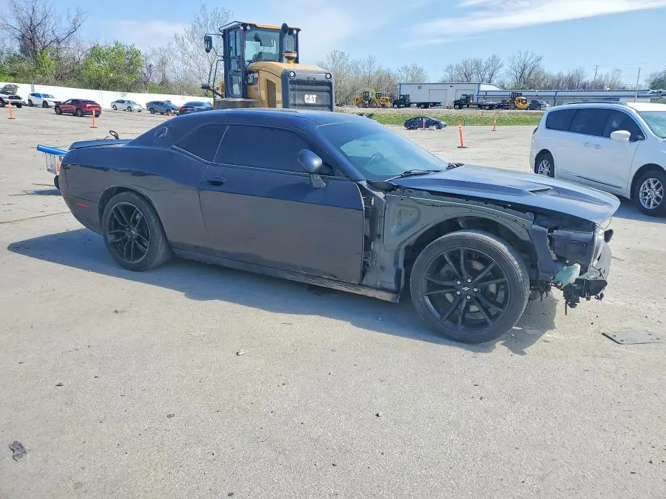 2017 DODGE CHALLENGER SXT  