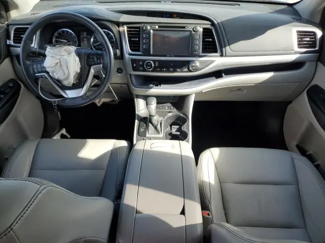 2015 TOYOTA HIGHLANDER XLE  