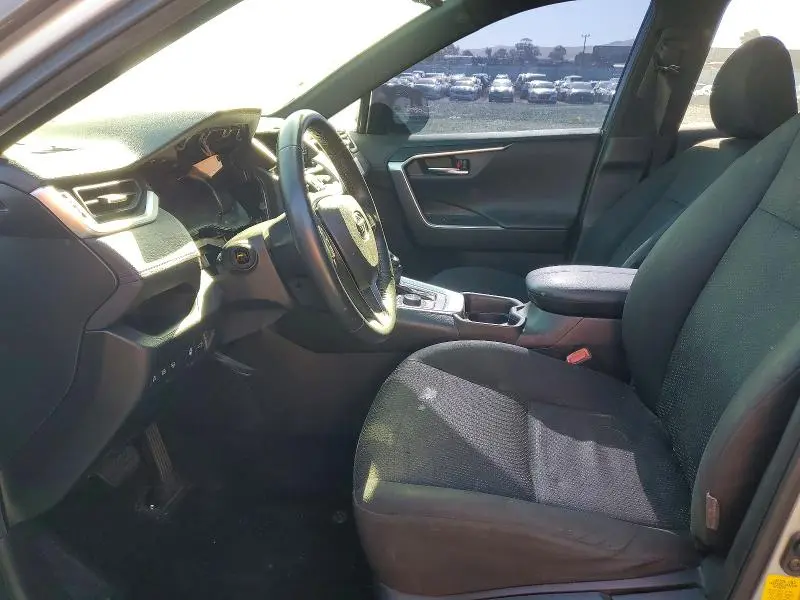 2019 TOYOTA RAV4 XSE  