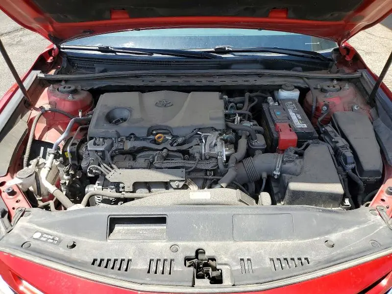 2019 TOYOTA CAMRY SE  