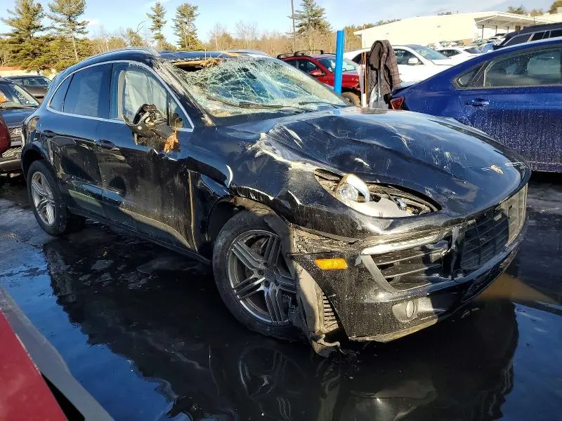 2016 PORSCHE MACAN S  
